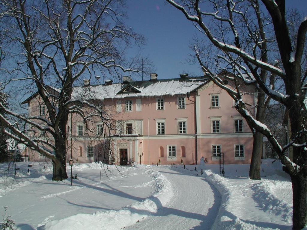 Schlosshotel Zamek Zdikov Exterior photo